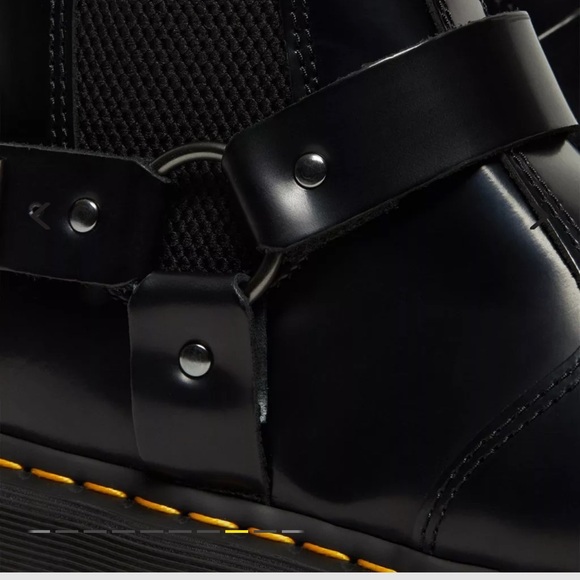 NWT DR. MARTENS WINCOX SMOOTH LEATHER BUCKLE BOOTS - Picture 9 of 11